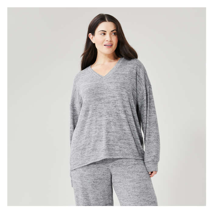 Women+ Active V-Neck Pullover